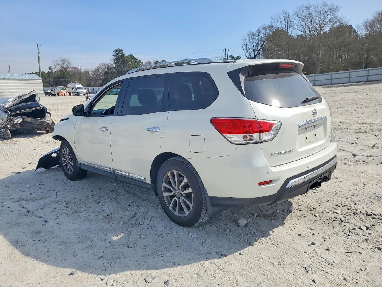 Nissan Pathfinder Sl