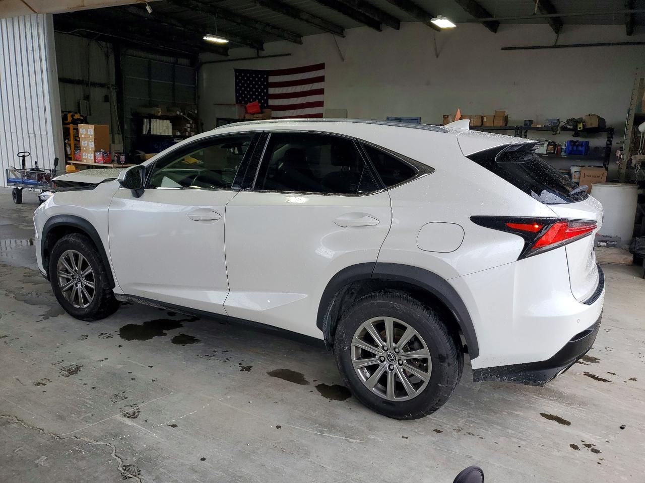 Lexus NX Base