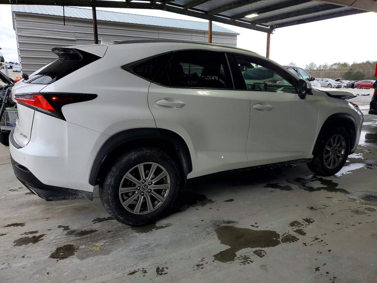 Lexus NX Base