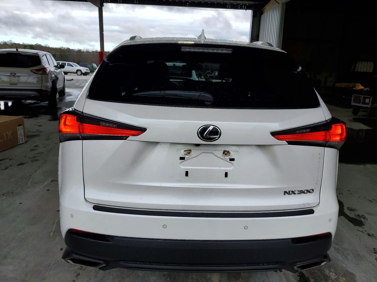 Lexus NX Base