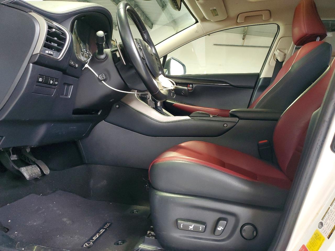 Lexus NX Base