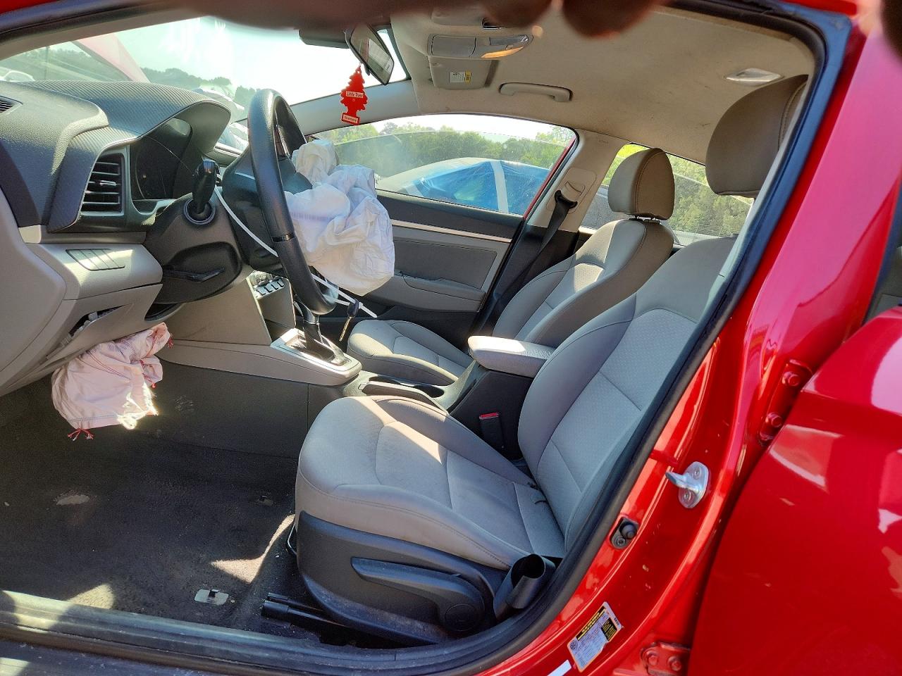 Hyundai ELANTRA Sel