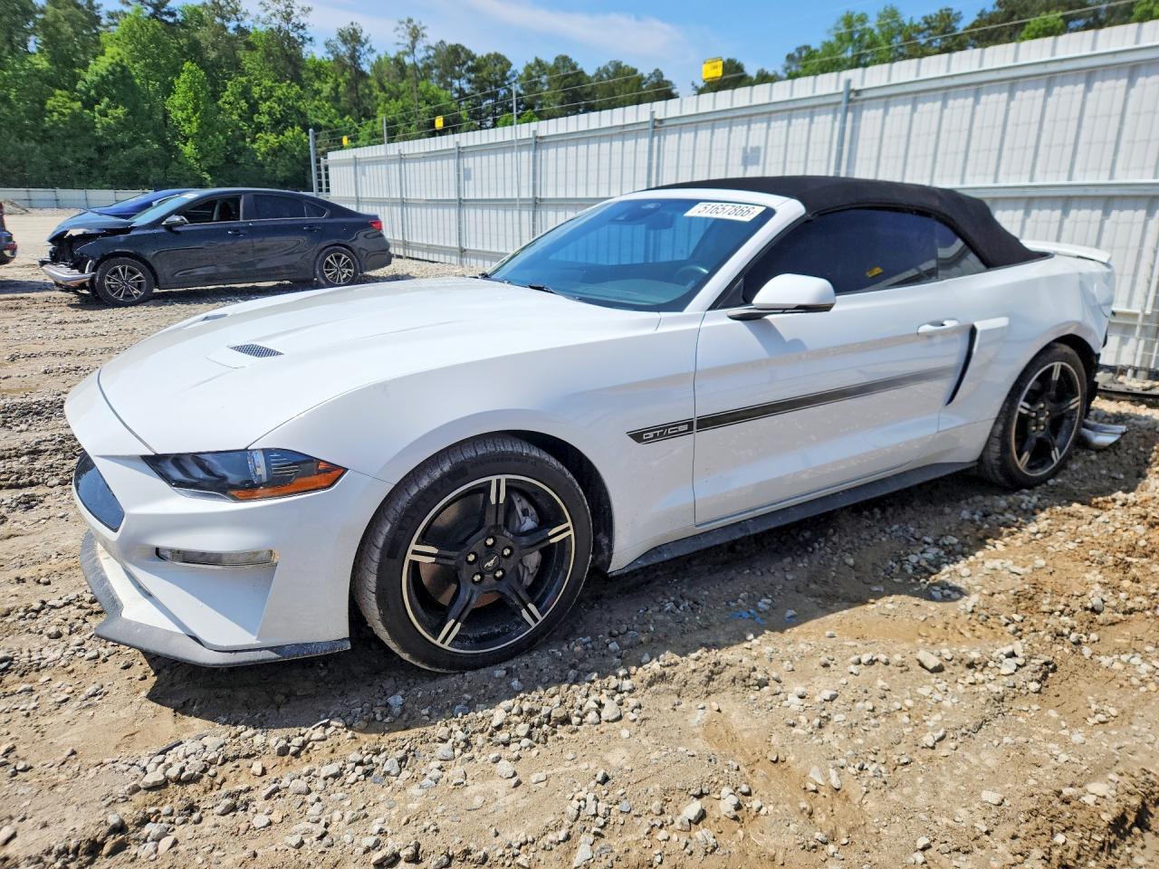 Salvage Ford Mustang Image
