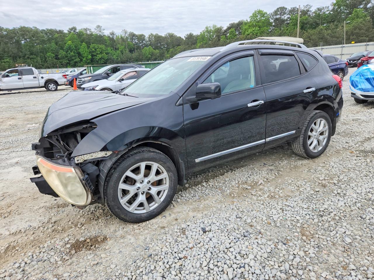 Salvage Nissan Rogue Image