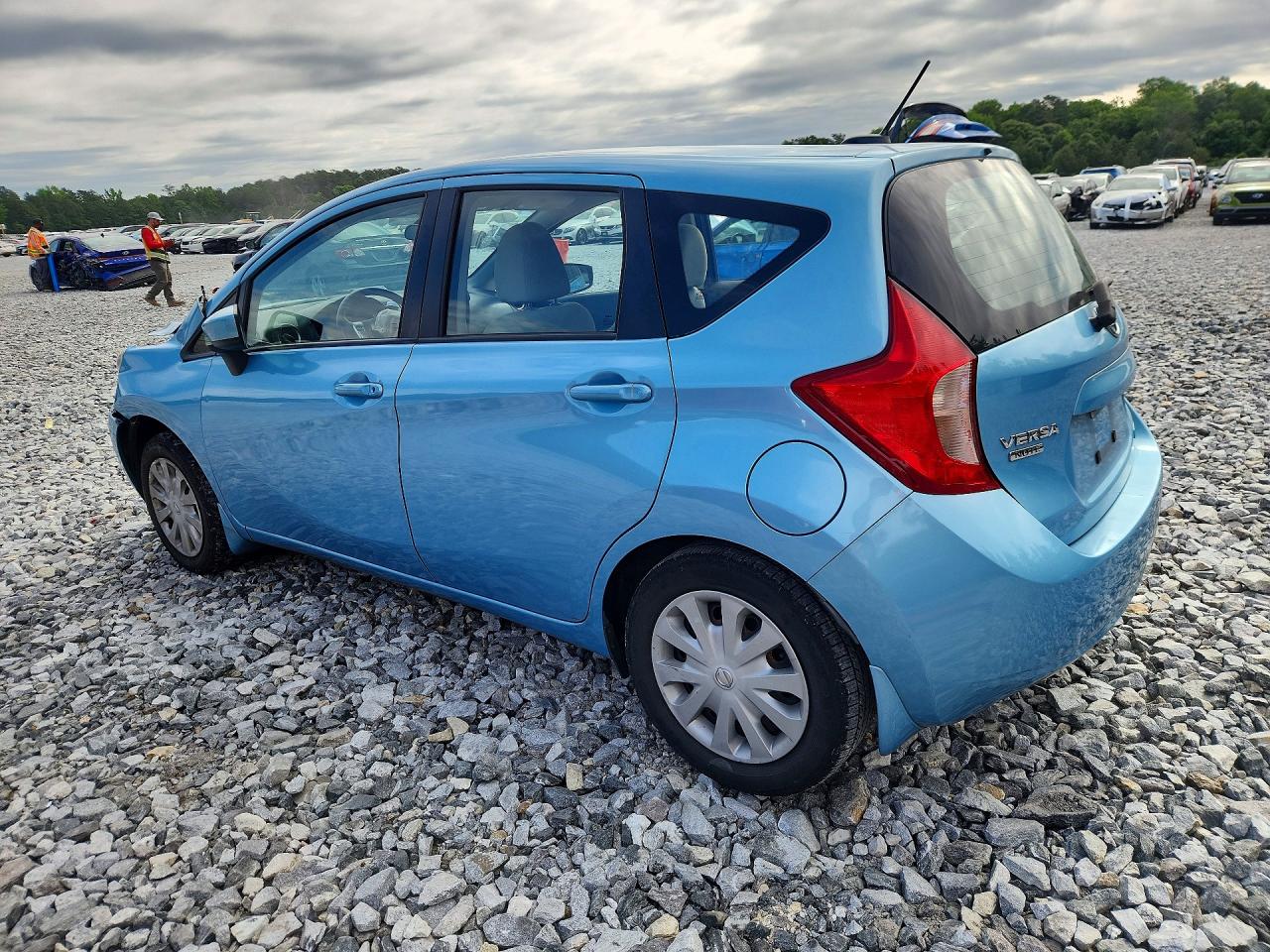Nissan Versa Sv
