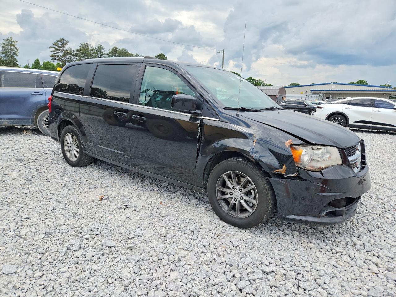 Dodge Caravan Sxt
