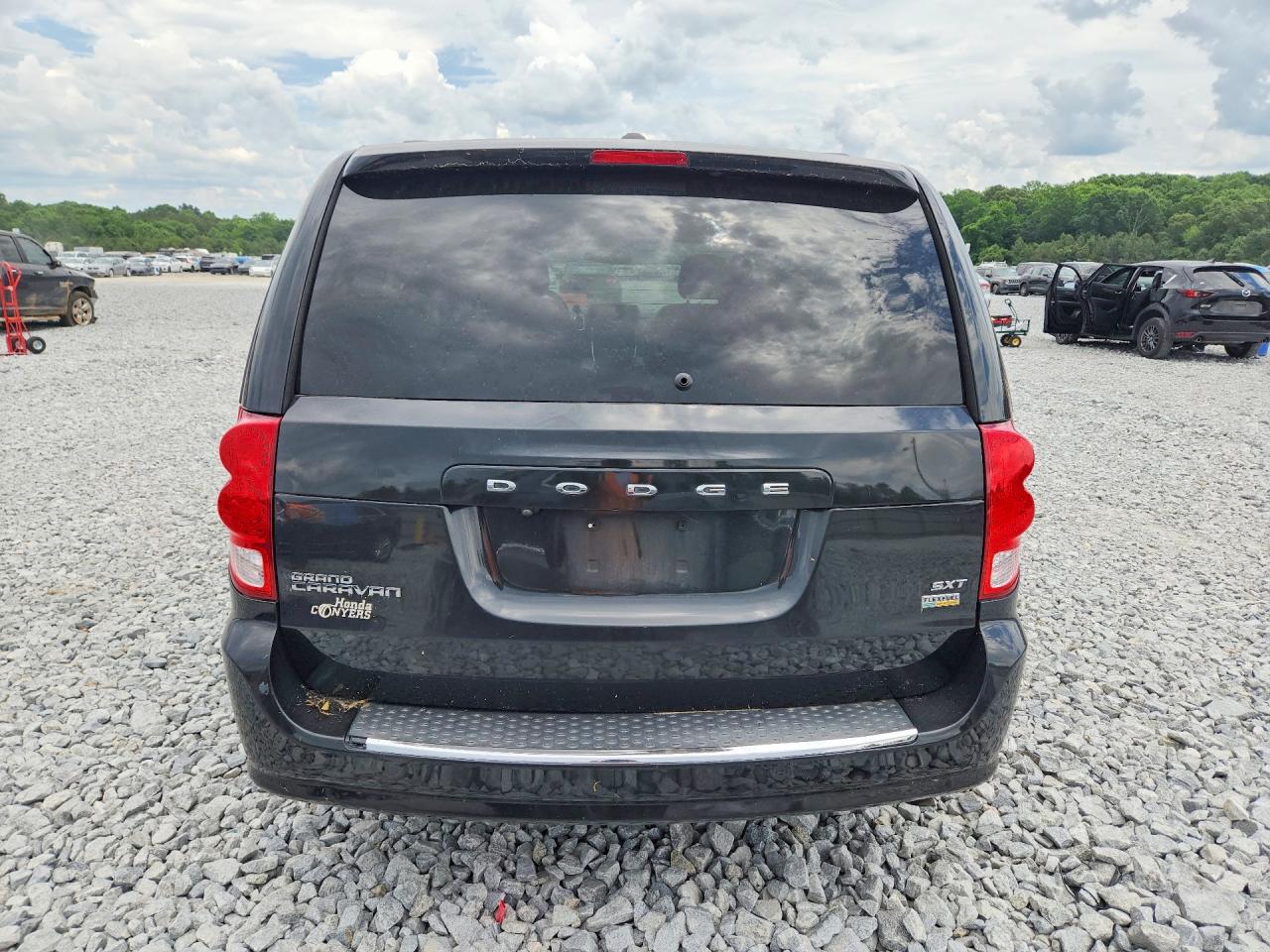 Dodge Caravan Sxt