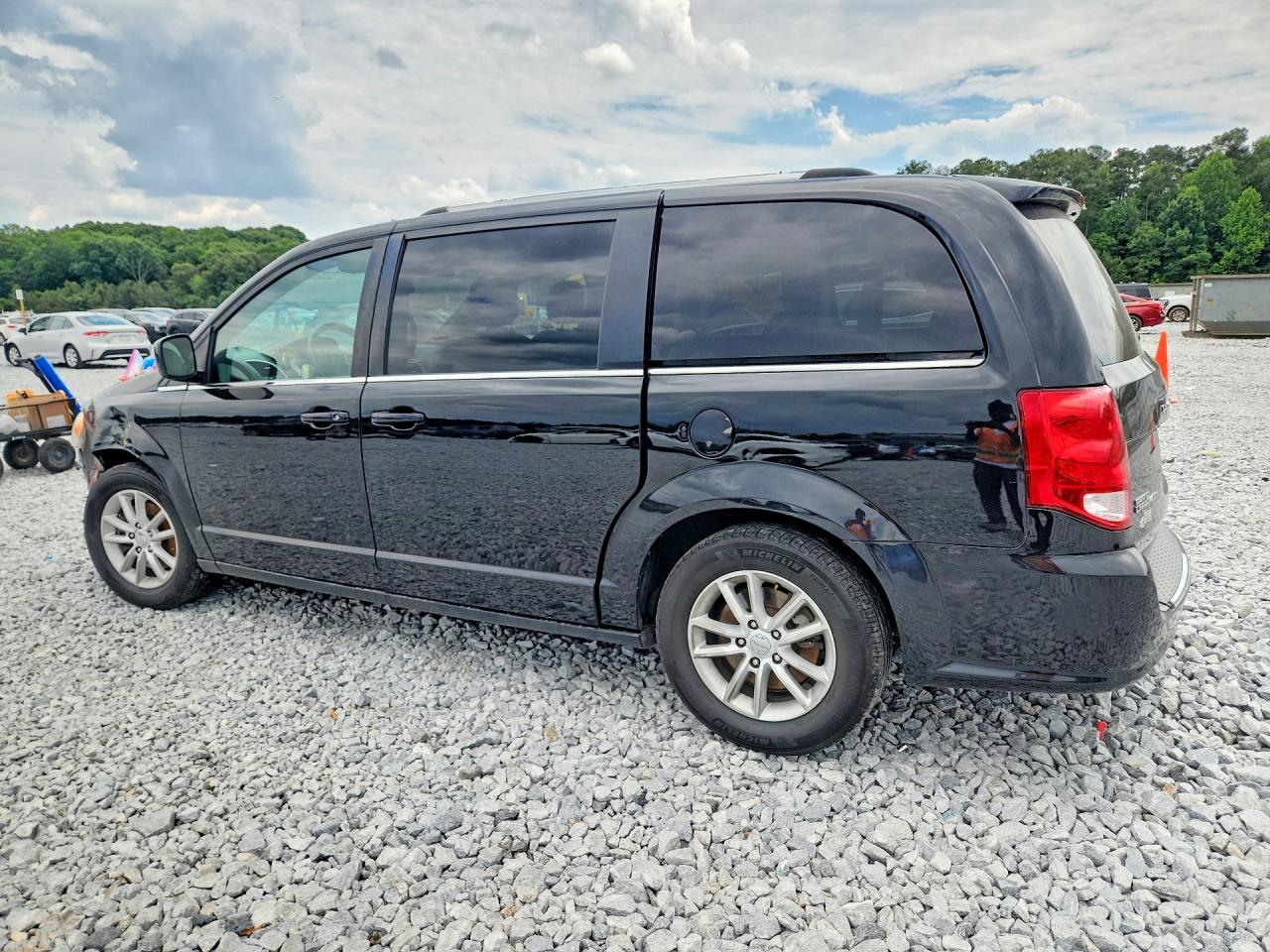 Dodge Caravan Sxt