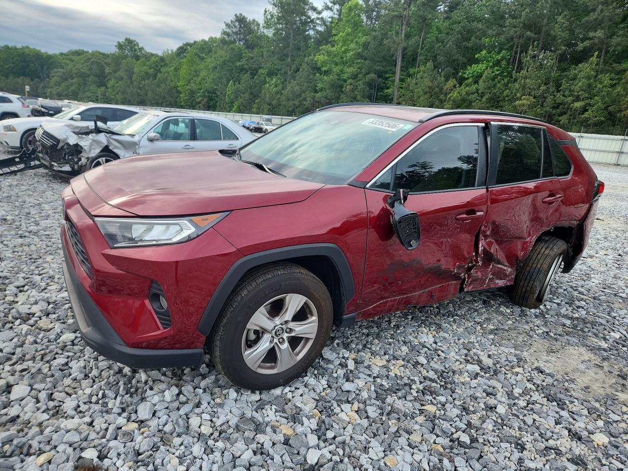 Salvage Toyota RAV4 Image