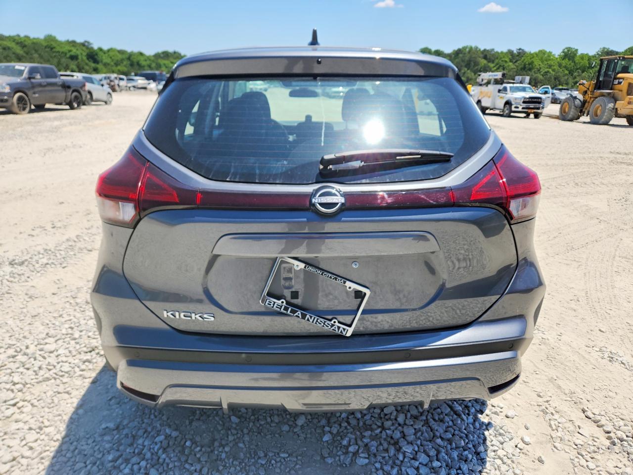 Nissan Kicks Play S