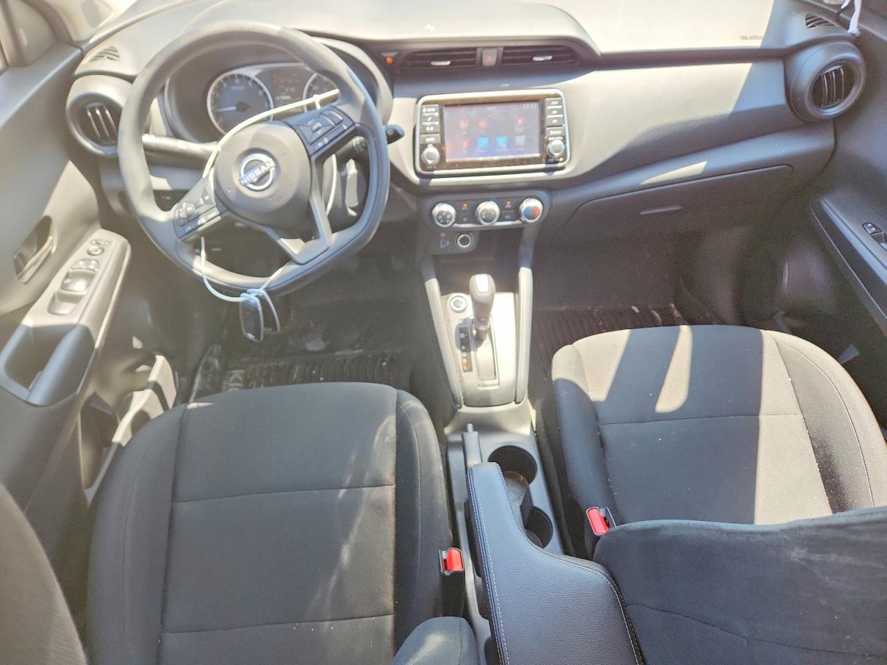 Nissan Kicks Play S