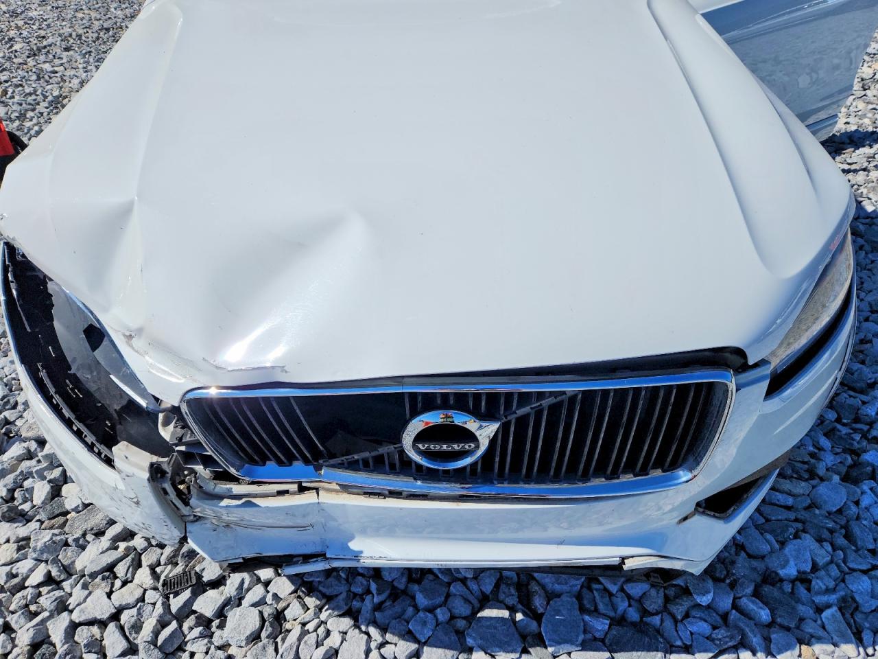 Volvo XC90 T6