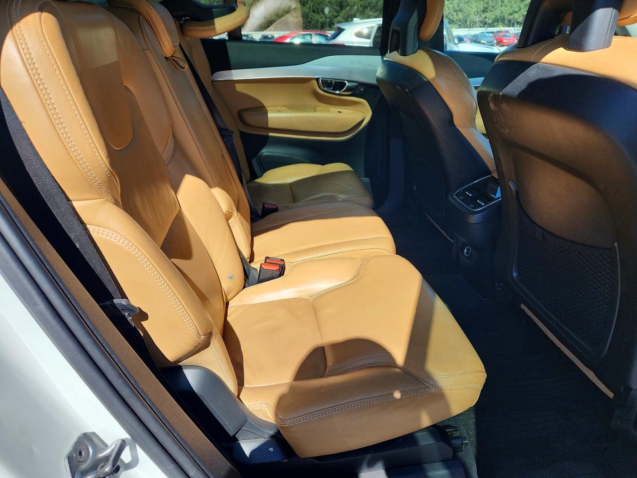 Volvo XC90 T6