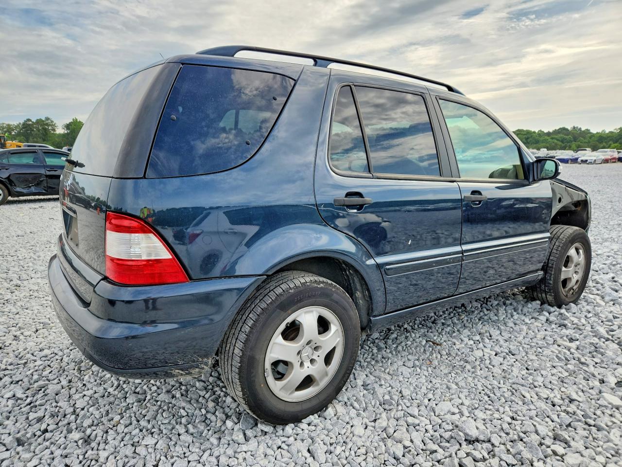 Mercedes-Benz M-Class 350