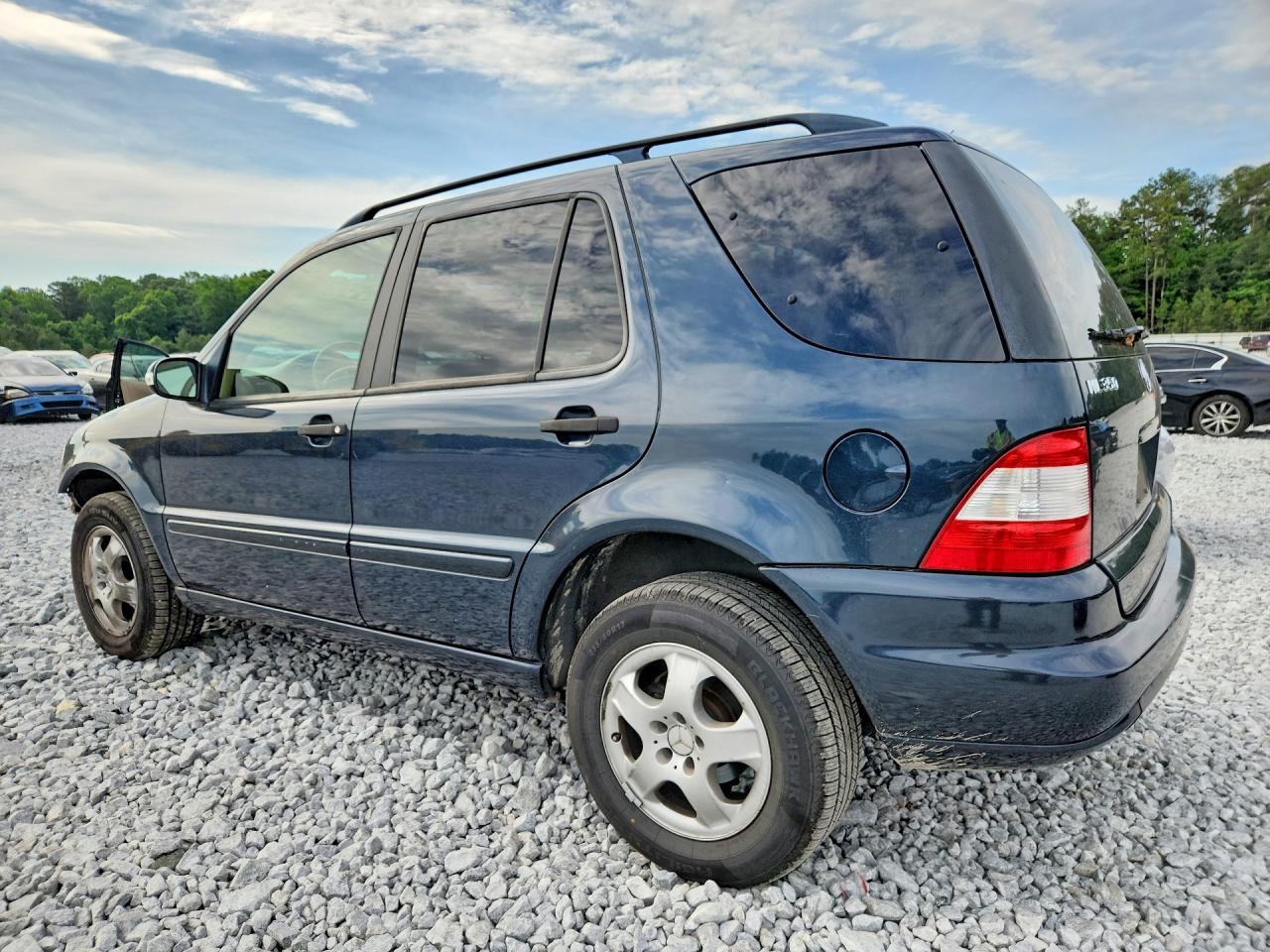 Mercedes-Benz M-Class 350