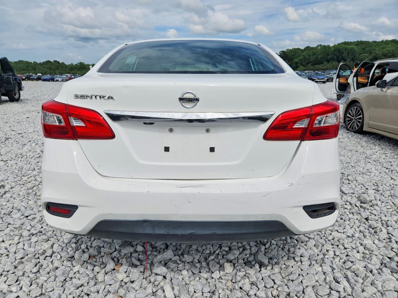 Nissan Sentra S