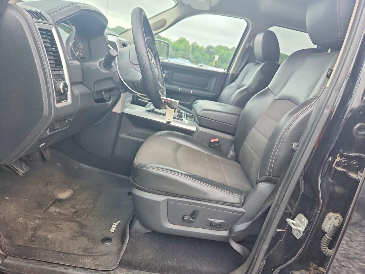 Dodge Ram 1500 Sport