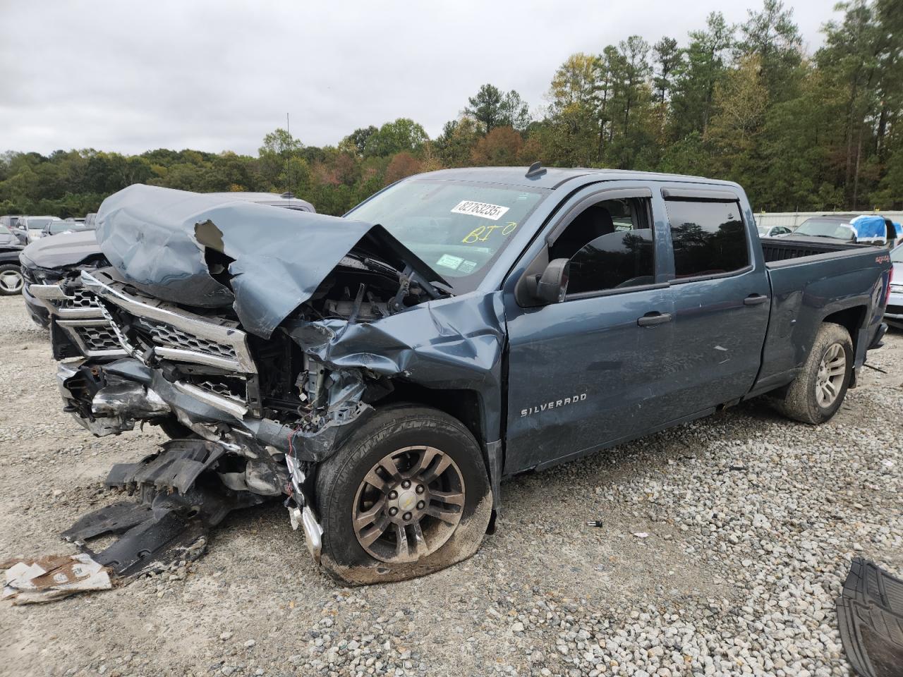 Salvage Chevrolet Silverado Image
