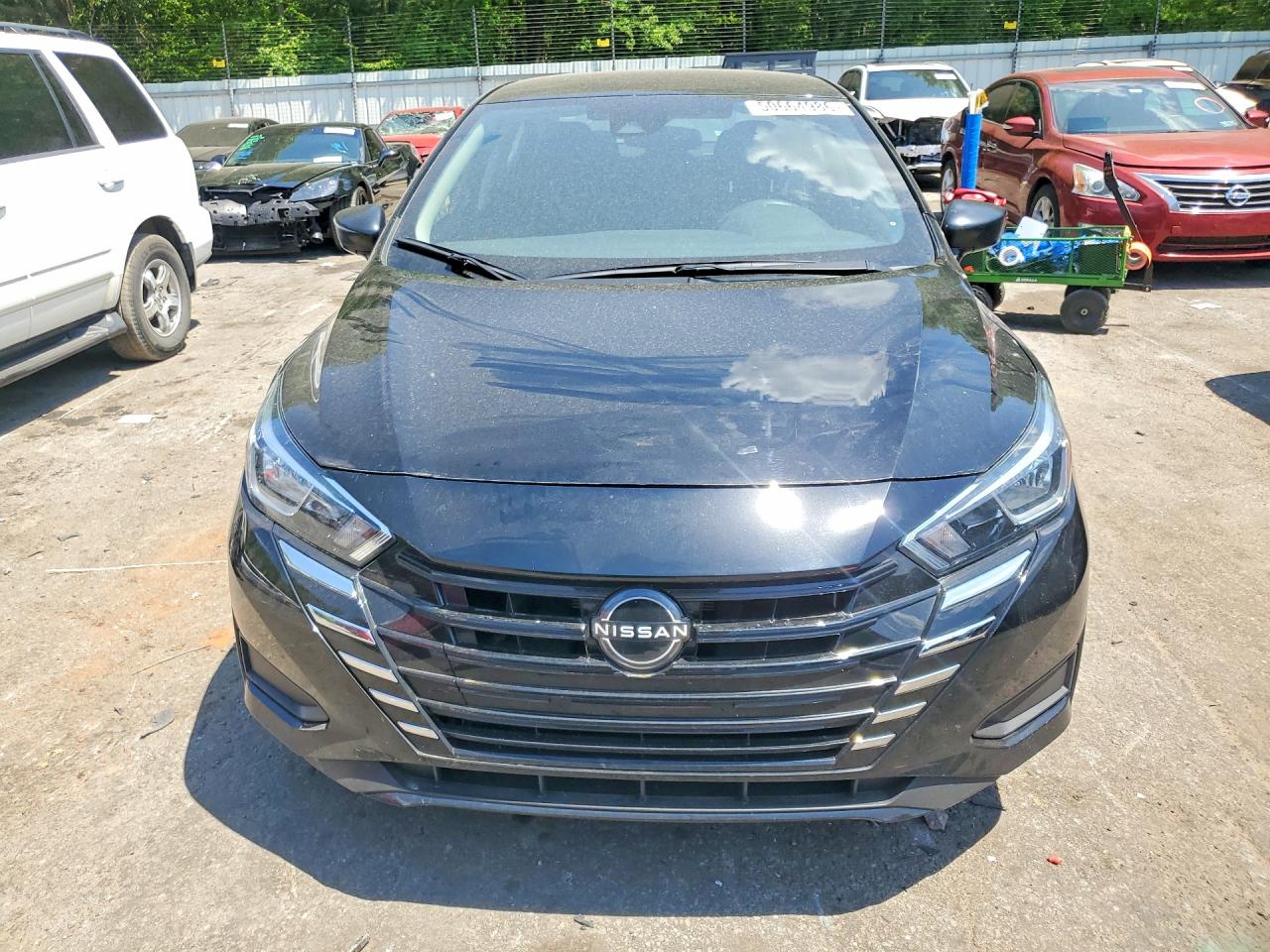 Nissan Versa S