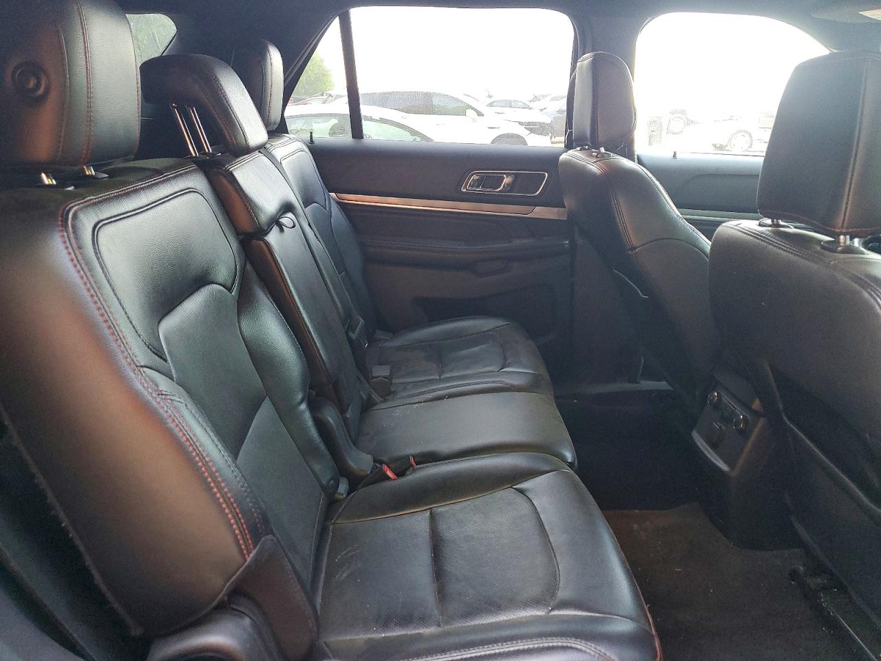 Ford Explorer Sport