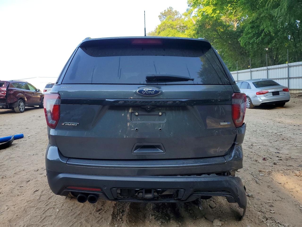Ford Explorer Sport