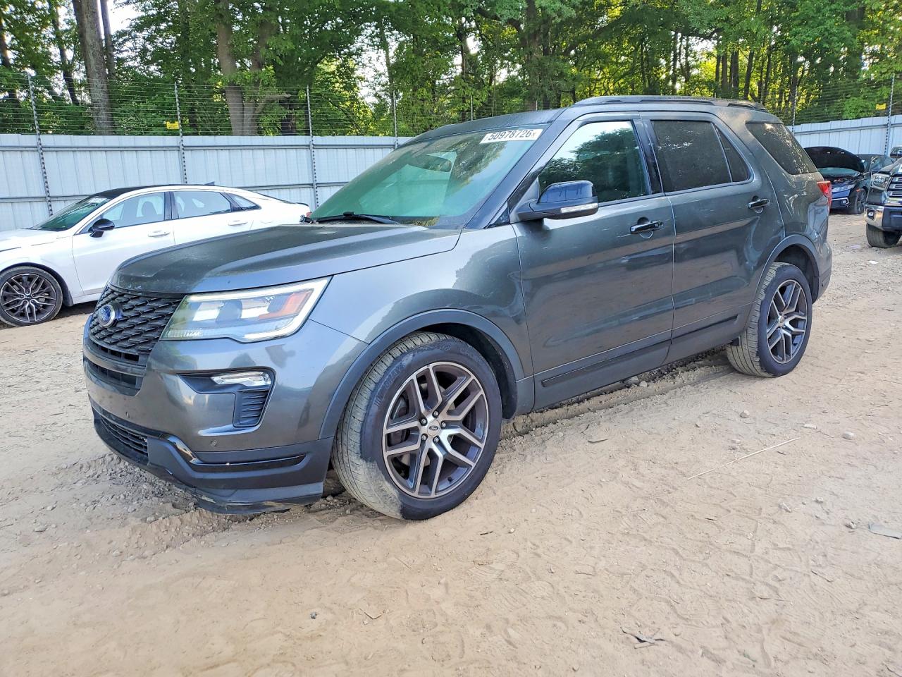 Salvage Ford Explorer Image