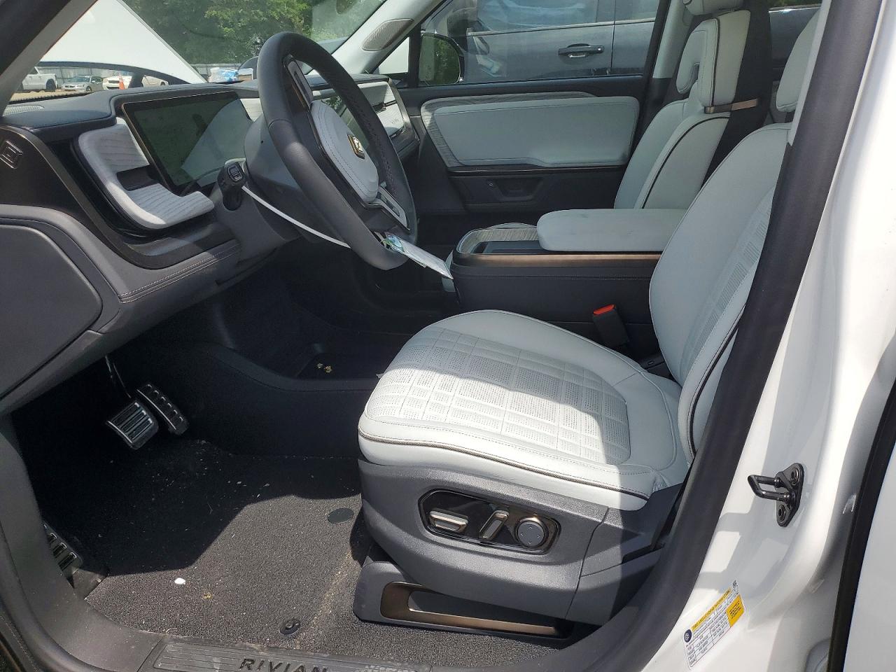 Rivian Ris Premium