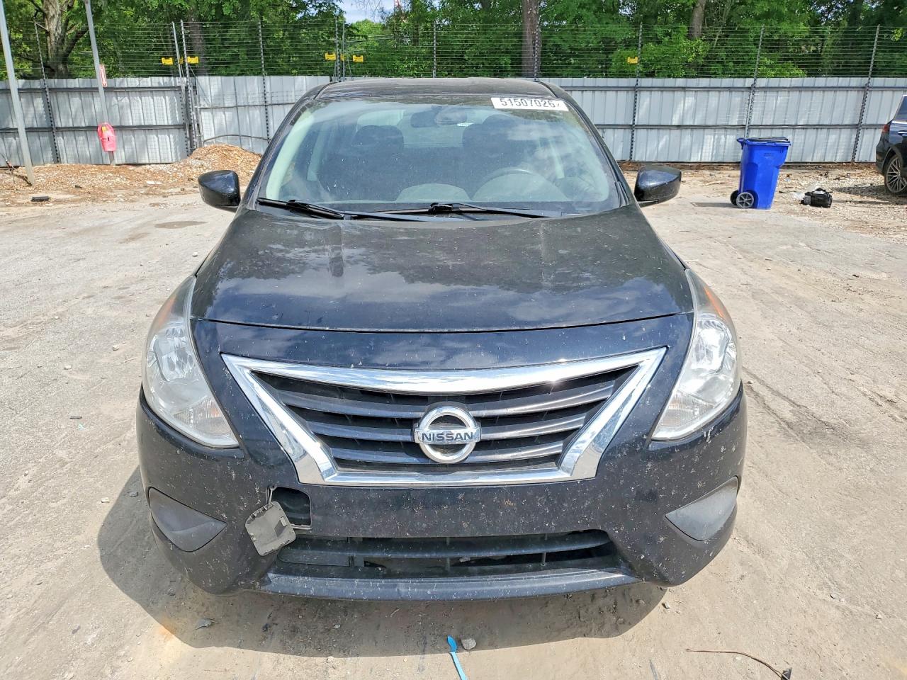 Nissan Versa Sv