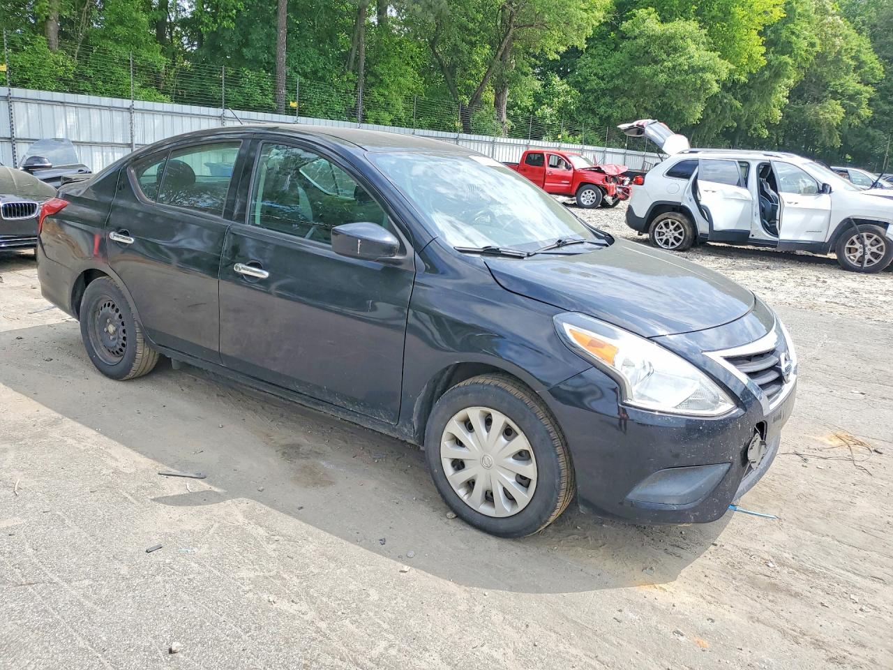 Nissan Versa Sv