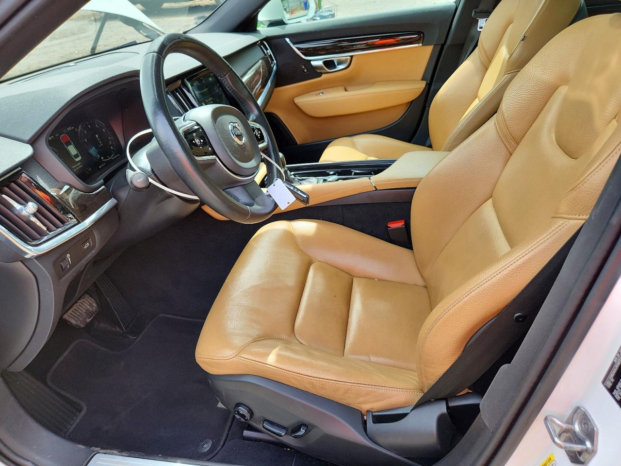 Volvo S90 T5 Momentum