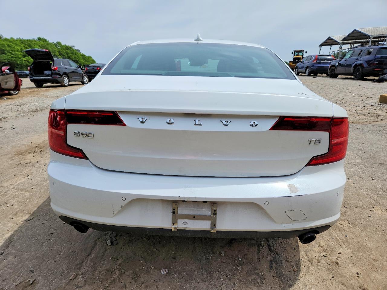 Volvo S90 T5 Momentum