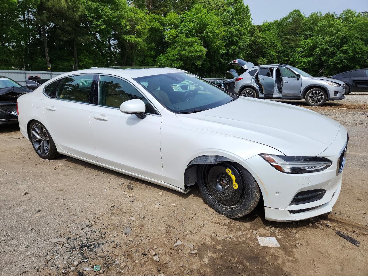 Volvo S90 T5 Momentum