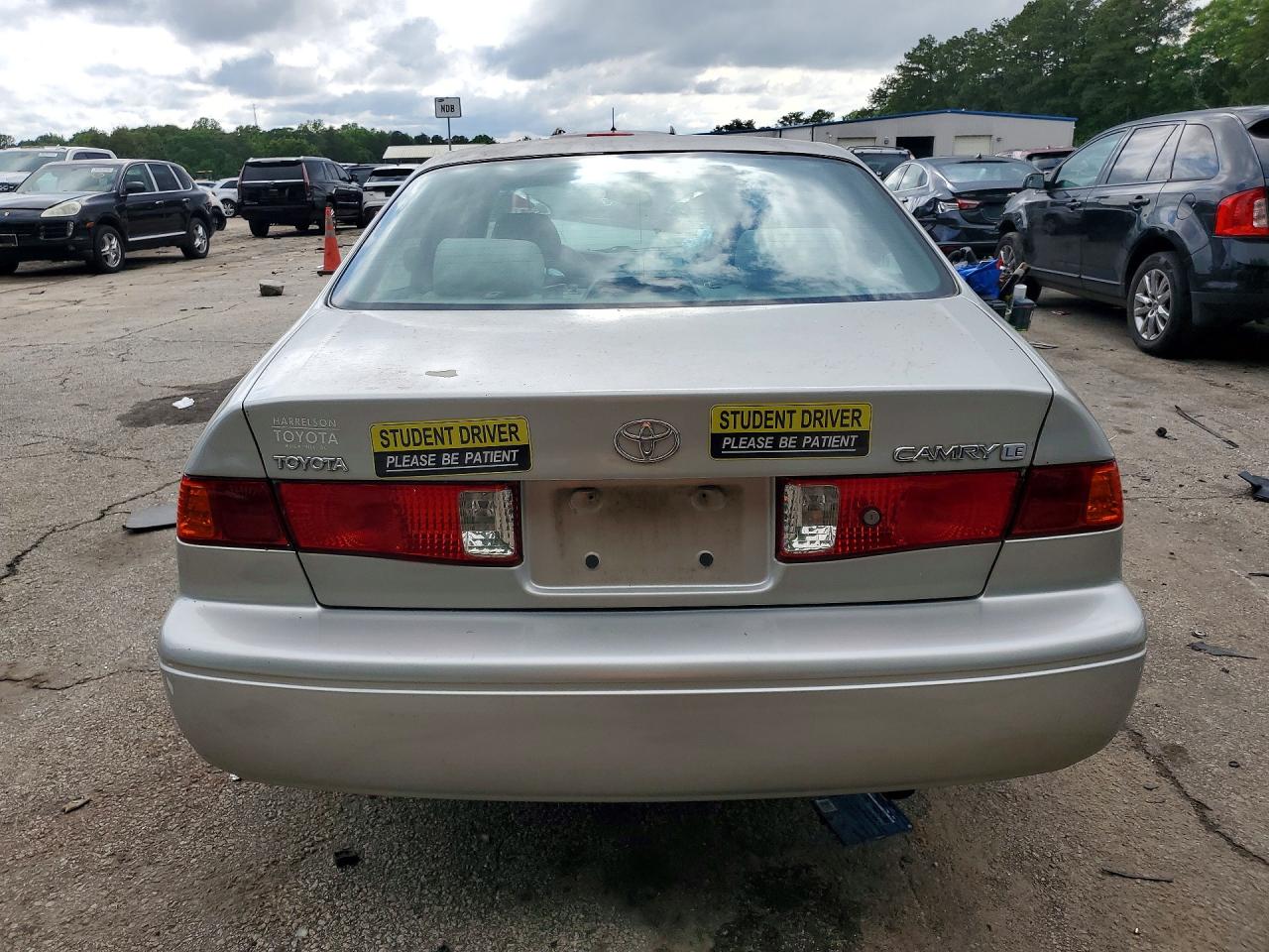 Toyota Camry Le