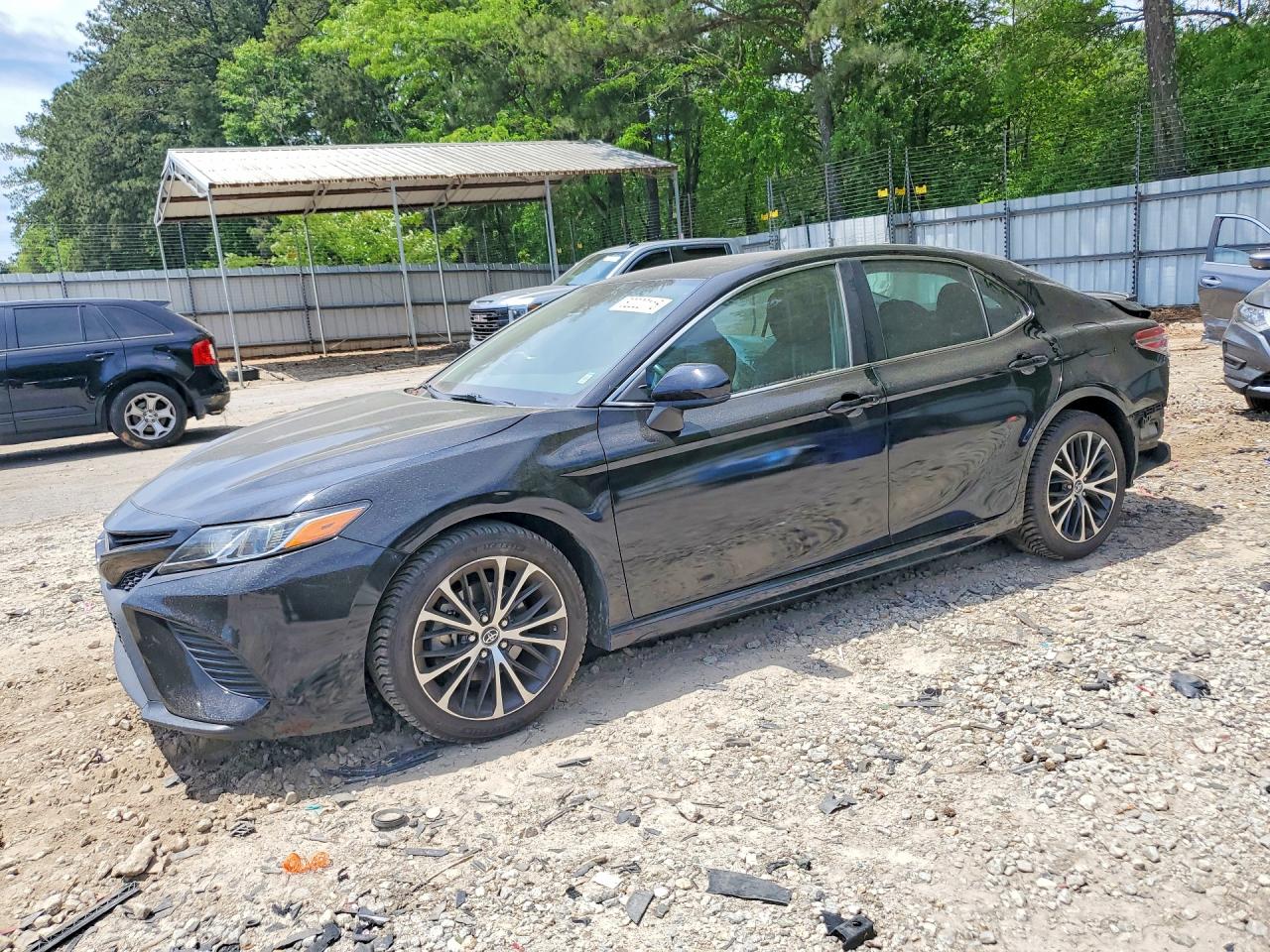 Salvage Toyota Camry Image