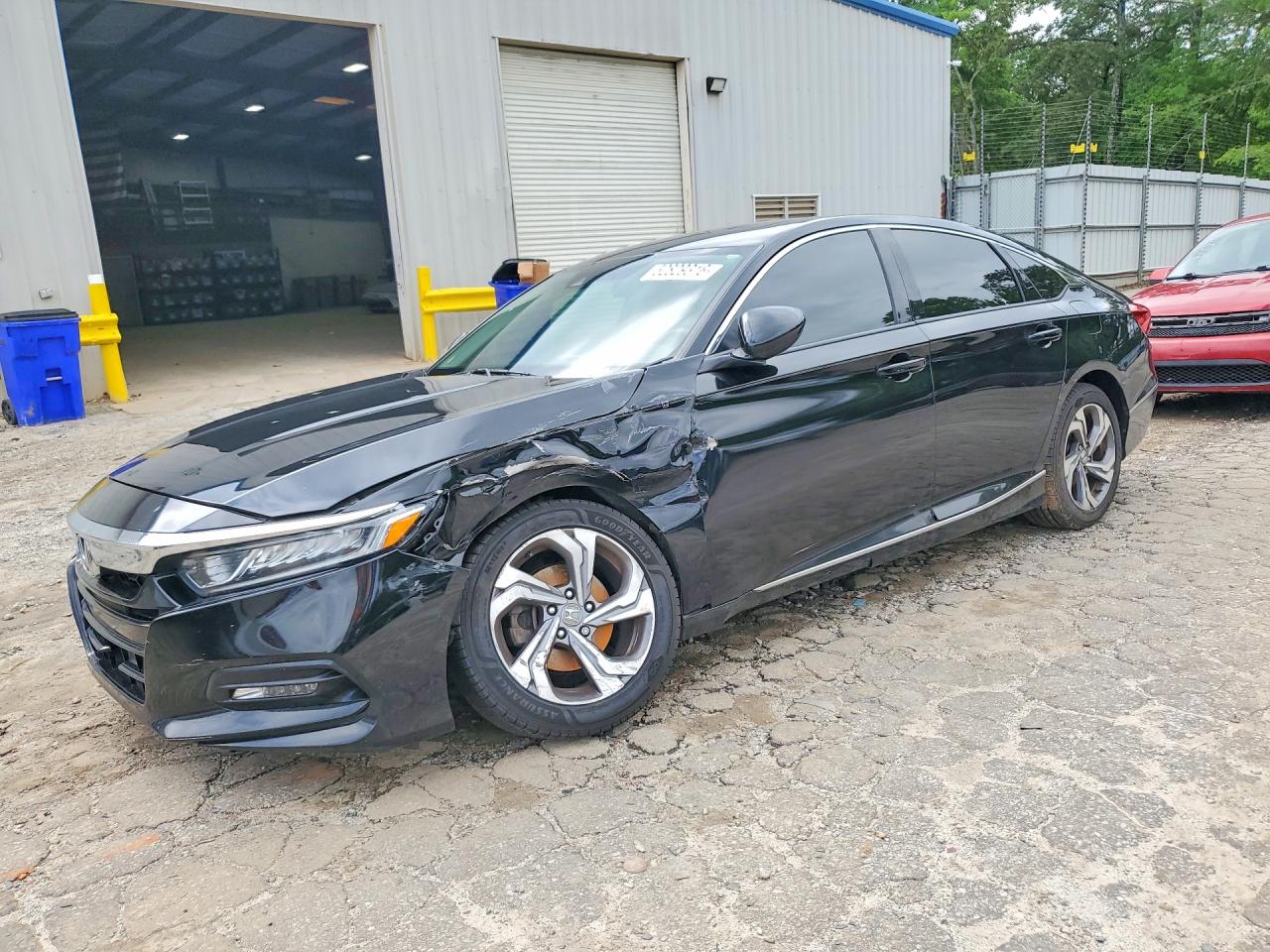 Salvage Honda Accord Image
