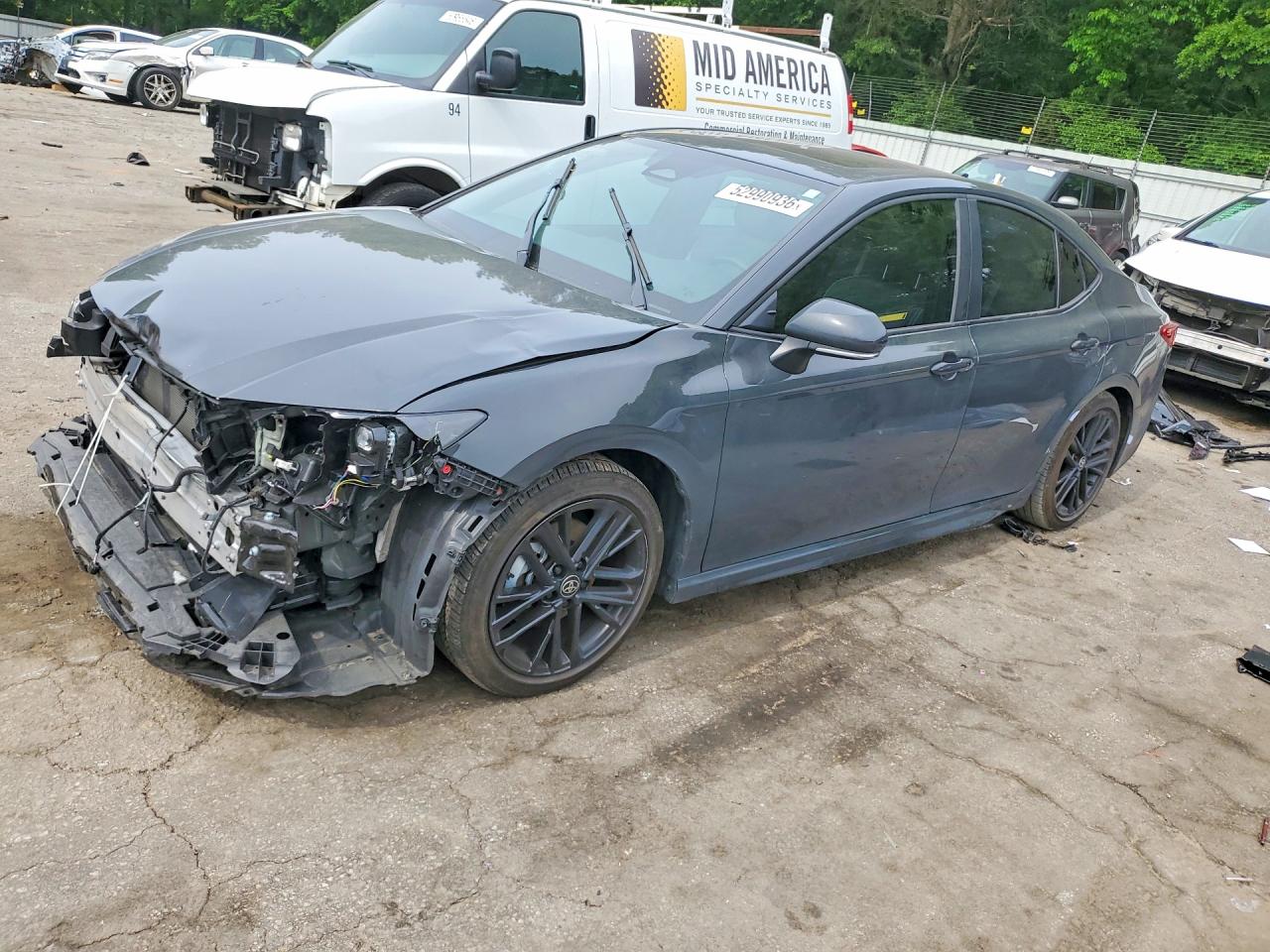 Salvage Toyota Camry Image