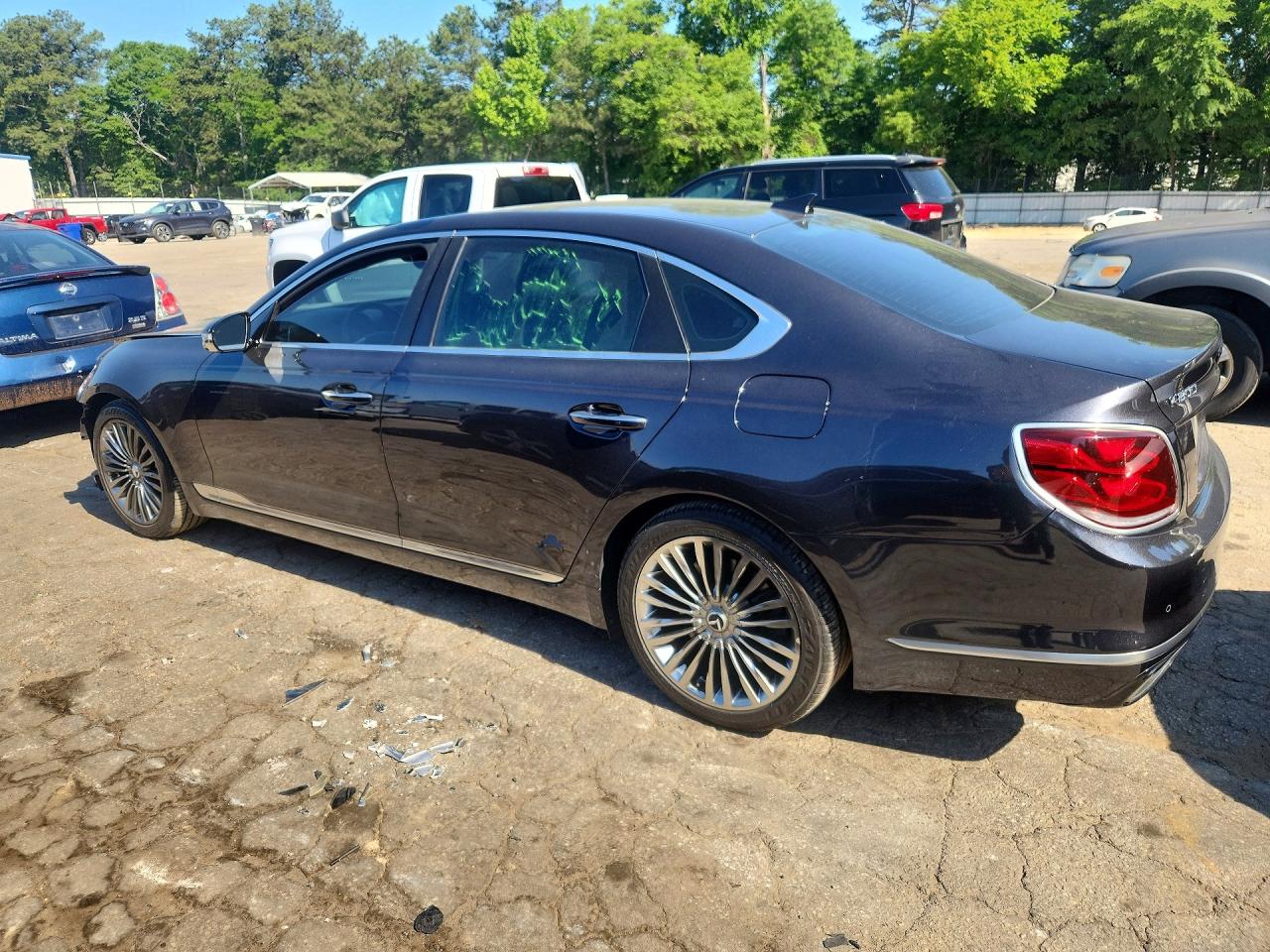 Kia K900 Luxury