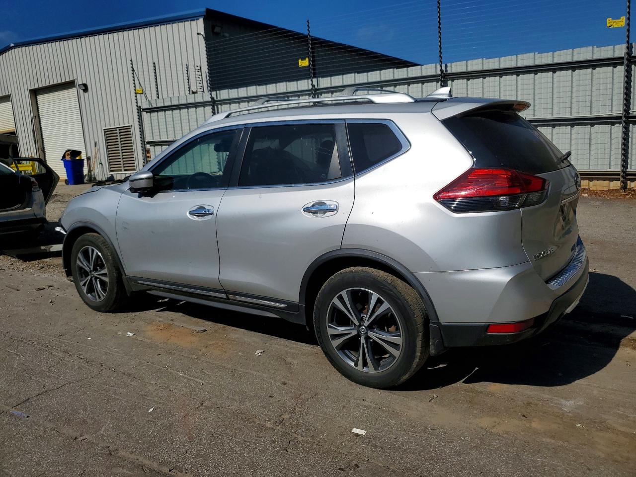 Nissan Rogue S