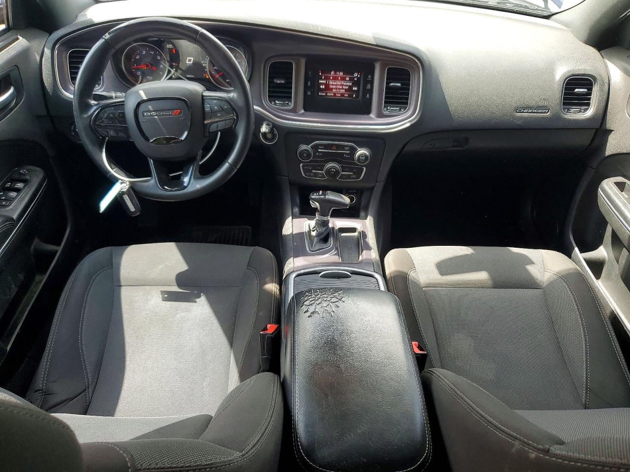 Dodge Charger Se