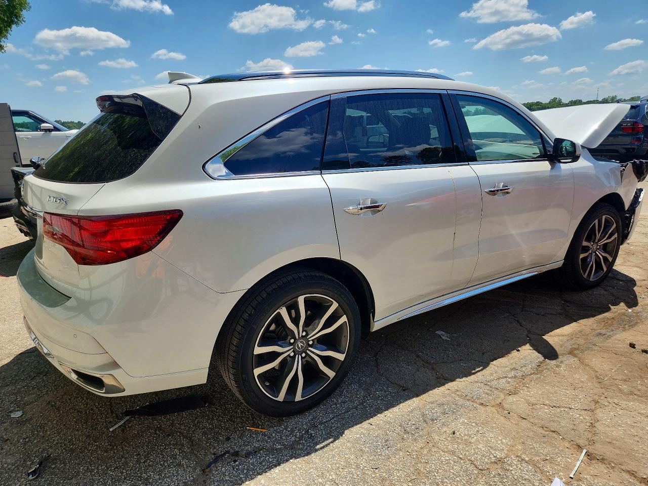 Acura MDX Advance