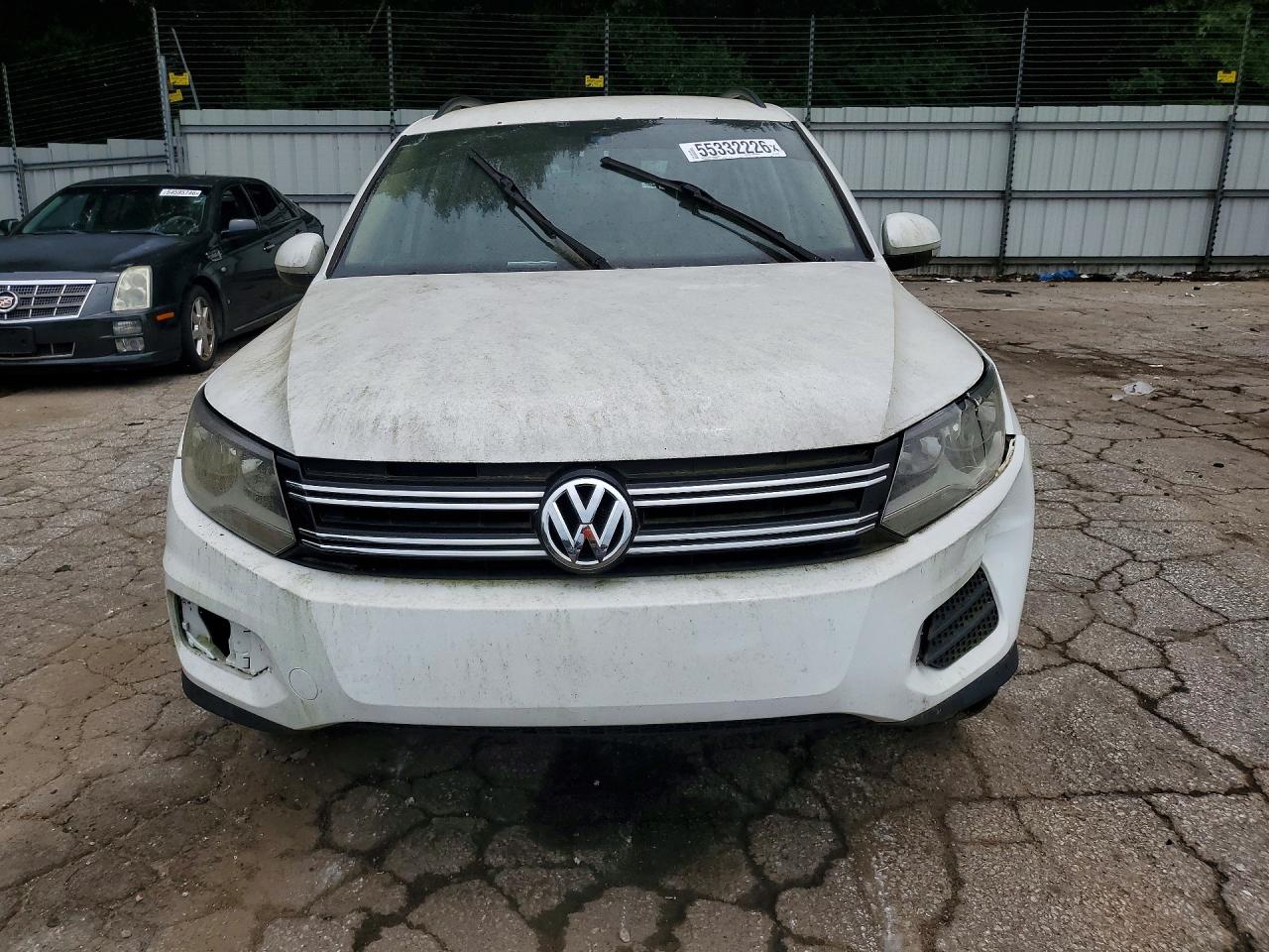 Volkswagen Tiguan S