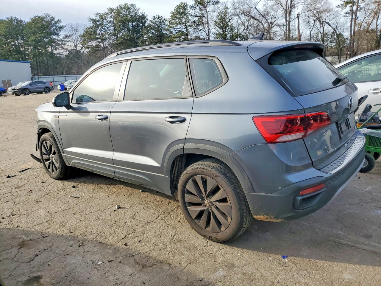 Volkswagen Taos S