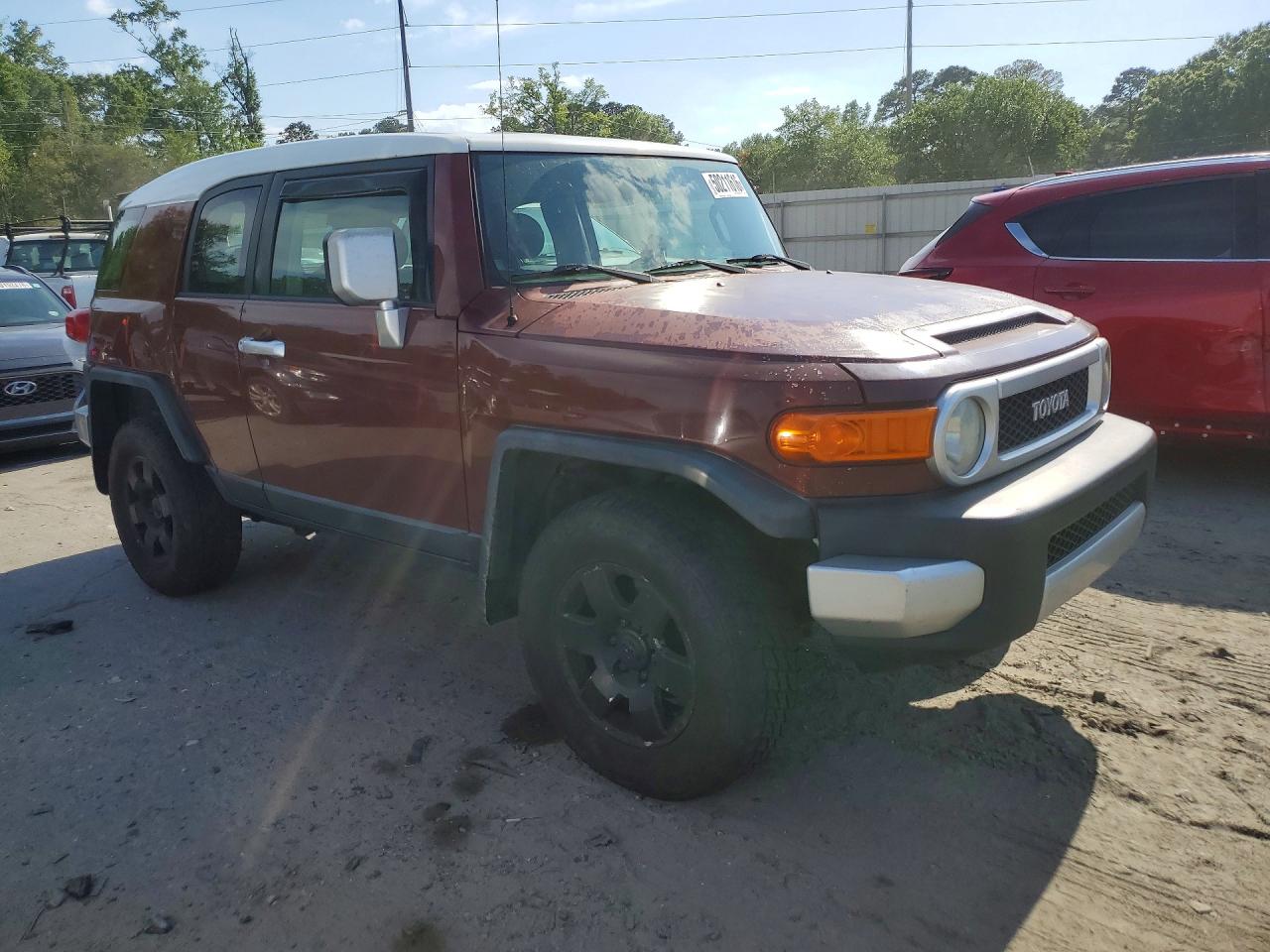 Toyota FJ Cruiser Base