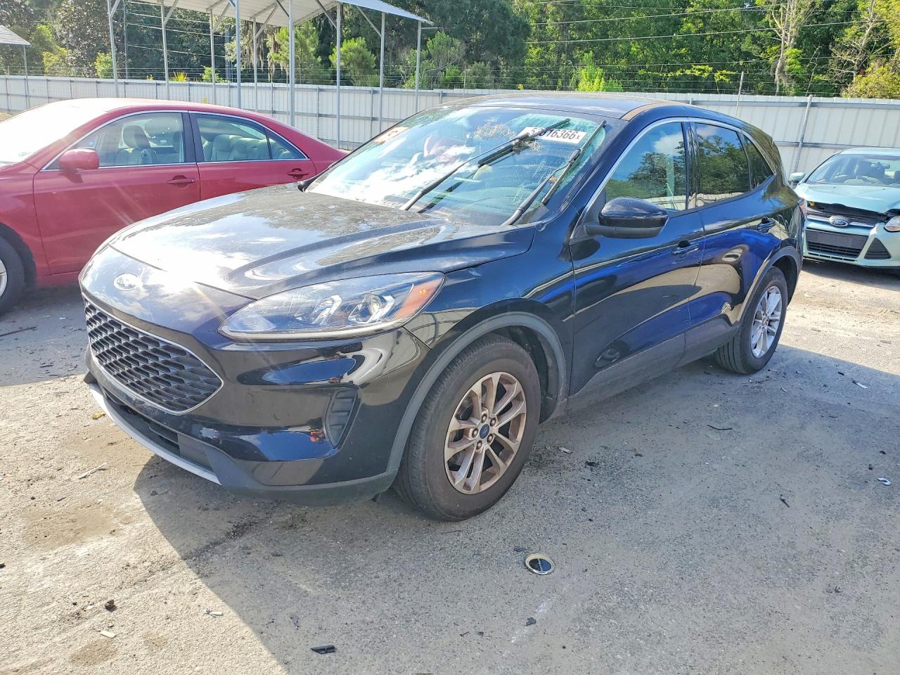 Salvage Ford Escape Image