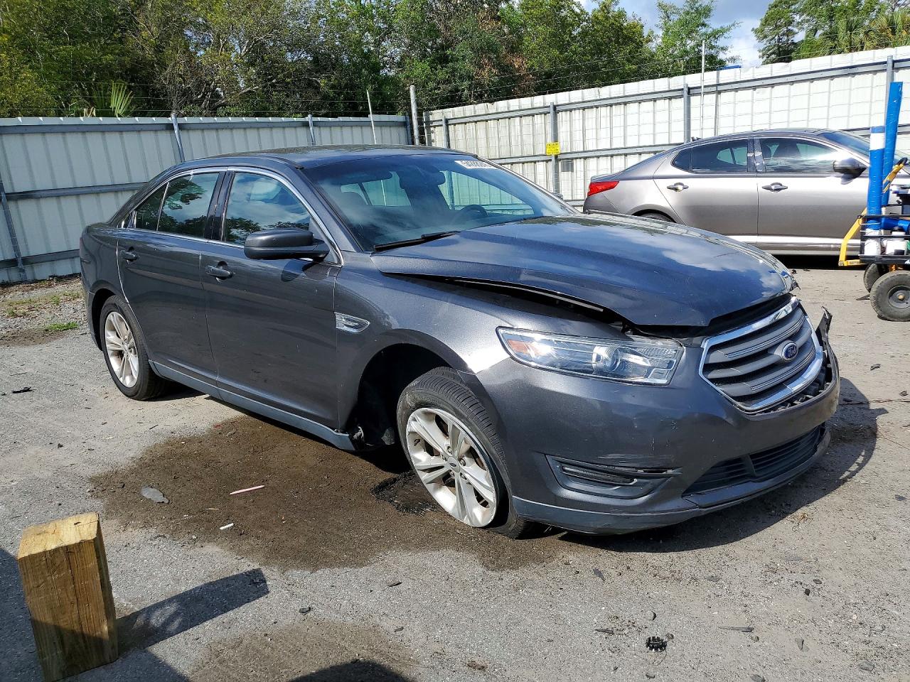Ford Taurus Sel