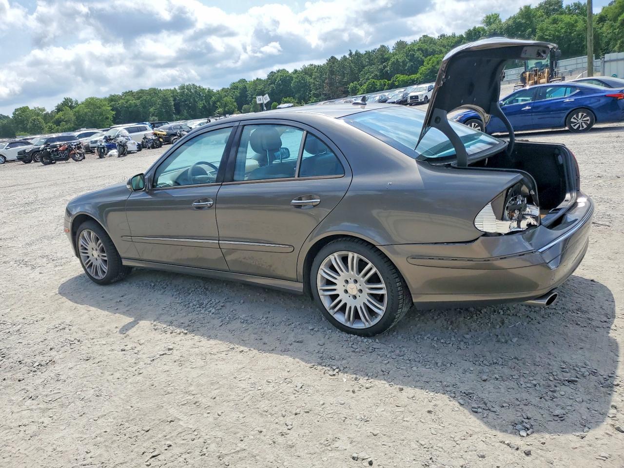 Mercedes-Benz E-Class 350