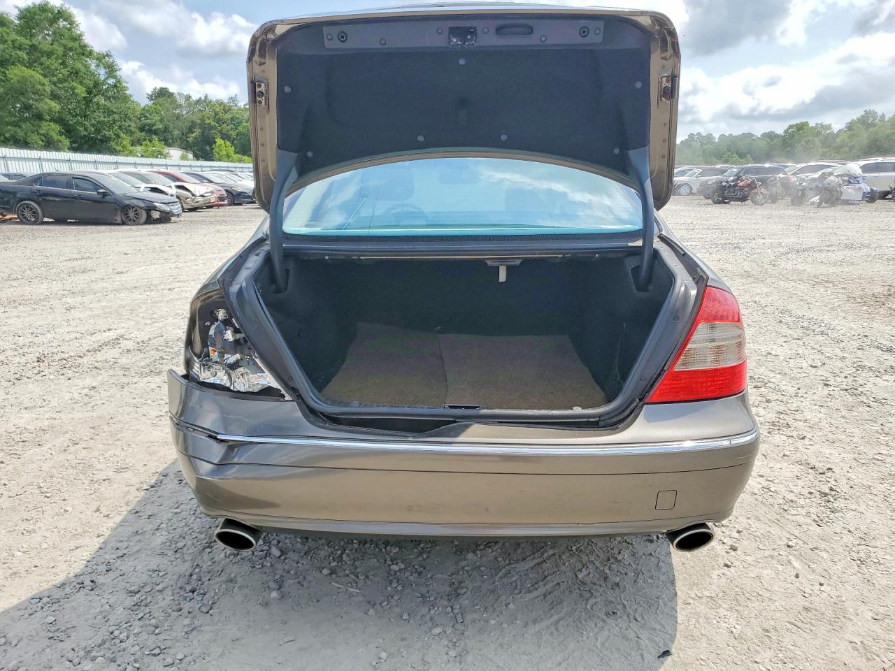 Mercedes-Benz E-Class 350