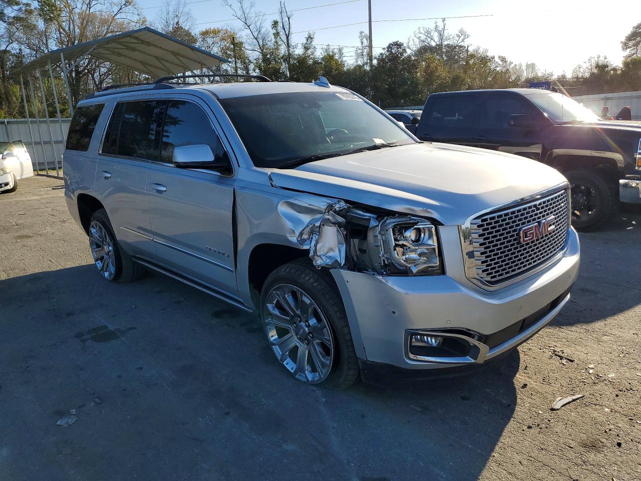 GMC Yukon Denali
