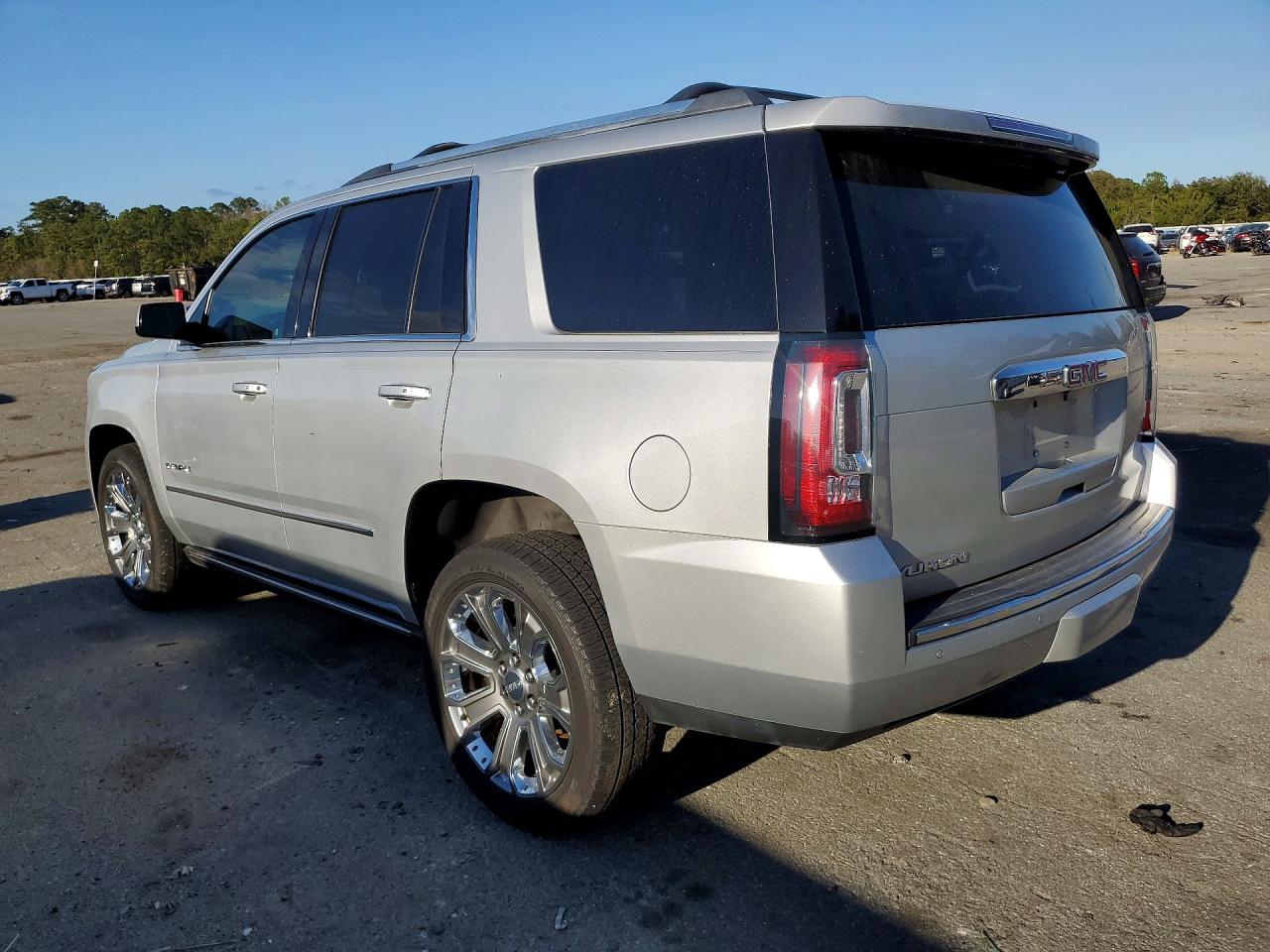 GMC Yukon Denali