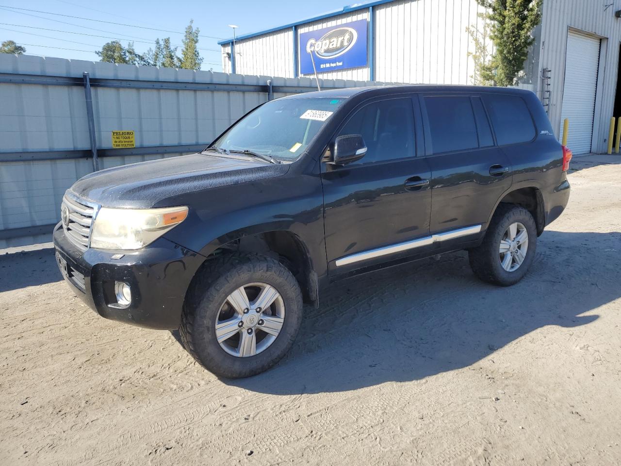 Salvage Toyota Land Cruis Image